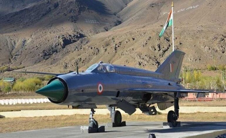 ਮਿਗ 21 ਨੂੰ ਹਵਾਈ ਸੈਨਾ ’ਚੋਂ ਵਿਦਾਇਗੀ; ਏਅਰ ਚੀਫ ਮਾਰਸ਼ਲ ਏਪੀ ਸਿੰਘ ਨੇ ਭਰੀ ਆਖਰੀ ਉਡਾਨ