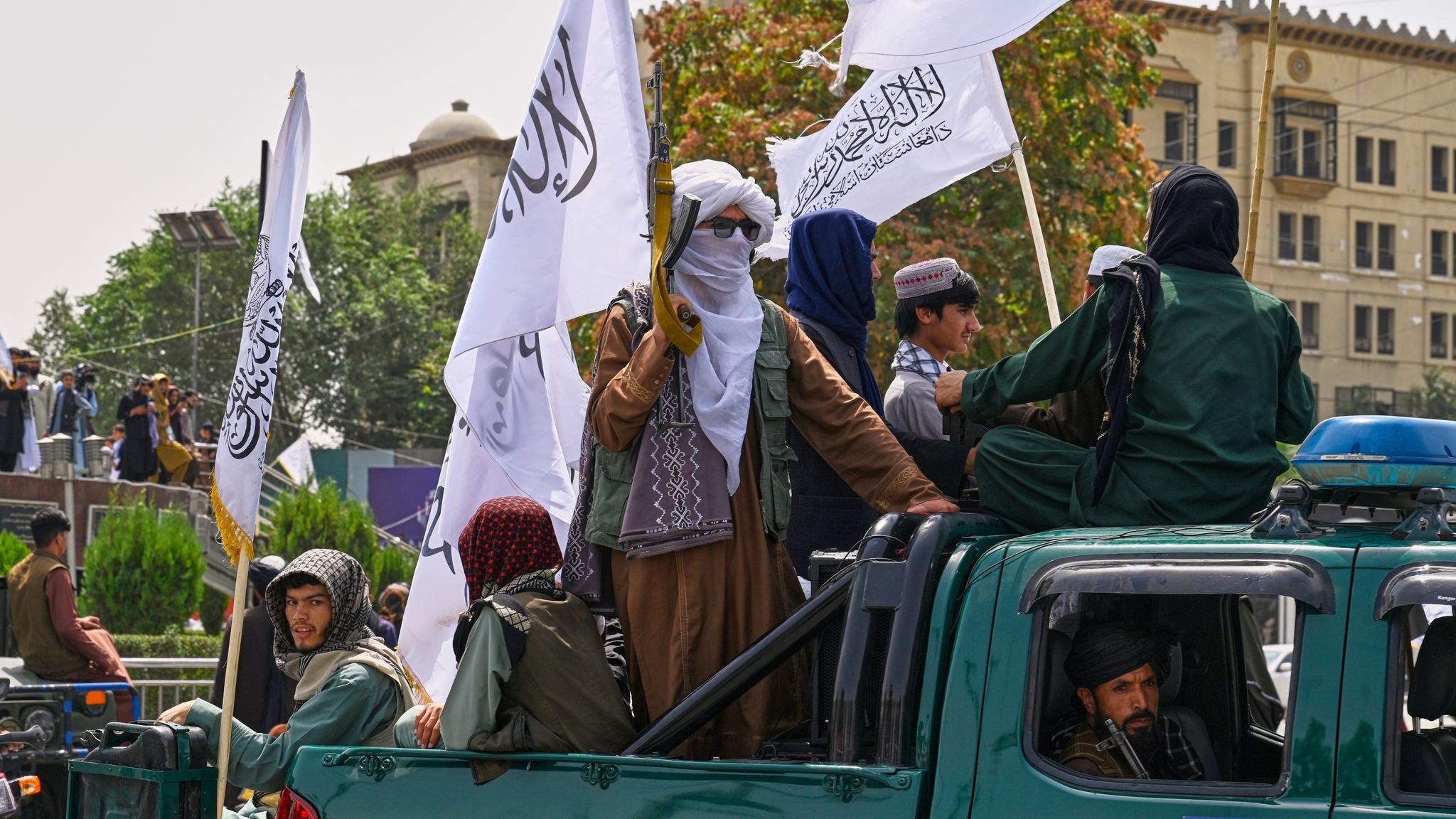 Taliban suspends internet: ਅਫਗਾਨਿਸਤਾਨ ‘ਚ ਇੰਟਰਨੈੱਟ ਤੇ ਮੋਬਾਈਲ ਸੇਵਾਵਾਂ ਮੁਅੱਤਲ, ਪੜ੍ਹੋ ਤਾਲਿਬਾਨ ਸਰਕਾਰ ਨੇ ਇਹ ਕਿਉਂ ਲਿਆ ਫੈਸਲਾ