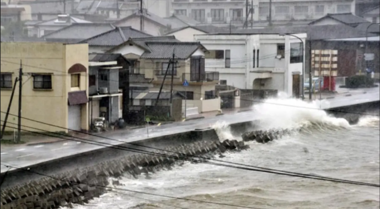 Typhoon Halong: 250 KM/ਪ੍ਰਤੀ ਘੰਟਾ ਦੀ ਰਫ਼ਤਾਰ ਨਾਲ ਆਈ ਤਬਾਹੀ, ਤੂਫ਼ਾਨ ਹੇਲੋਂਗ ਨੇ ਮਚਾਇਆ ਕਹਿਰ