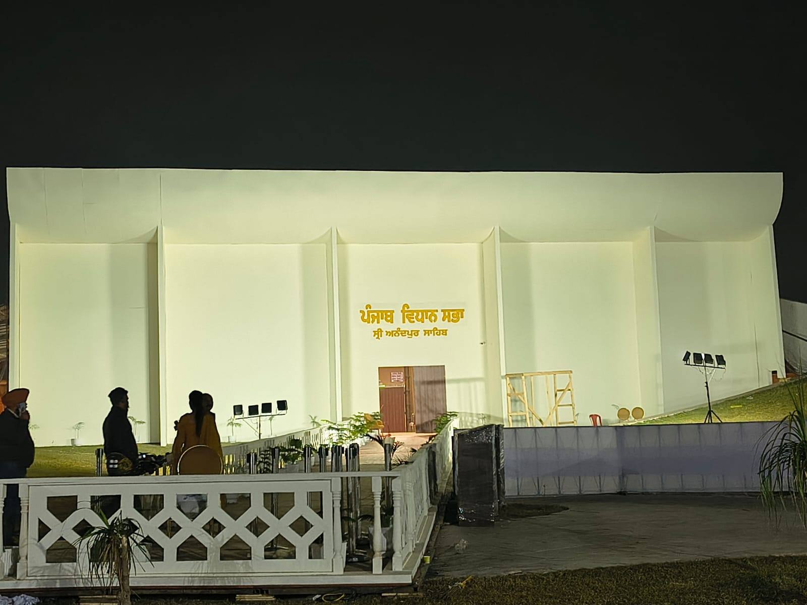 ਸ੍ਰੀ ਆਨੰਦਪੁਰ ਸਾਹਿਬ ਵਿਸ਼ੇਸ਼ ਇਜਲਾਸ: ਅੰਮ੍ਰਿਤਸਰ ਦੇ ਗਲਿਆਰਾ ਖੇਤਰ, ਆਨੰਦਪੁਰ ਸਾਹਿਬ ਤੇ ਤਲਵੰਡੀ ਸਾਬੋ ਨੂੰ ਪਵਿੱਤਰ ਸ਼ਹਿਰ ਦਾ ਦਰਜਾ ਦੇਣ ਦਾ ਐਲਾਨ