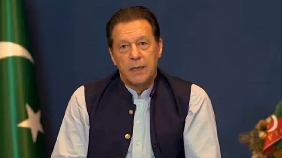 Sunil Gavaskar ਅਤੇ Kapil Dev ਸਣੇ 14 ਦਿੱਗਜ਼ ਕਪਤਾਨਾਂ ਵੱਲੋਂ Imran Khan ਲਈ ਅਪੀਲ