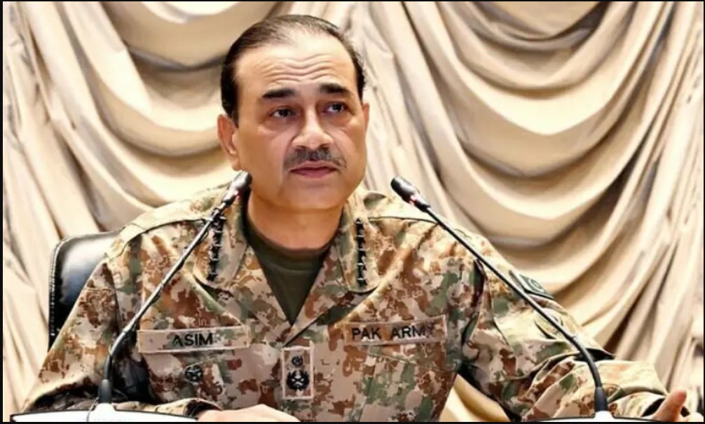 ਆਸਿਮ ਮੁਨੀਰ ਪਾਕਿਸਤਾਨ  ਦੇ ਪਹਿਲੇ ਸੀ ਡੀ ਐੱਫ ਨਿਯੁਕਤ