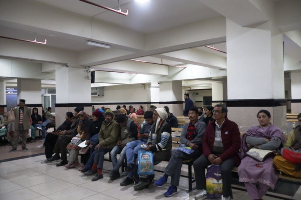 ਹਿਮਾਚਲ ’ਚ ਐਂਬੂਲੈਂਸ ਸੇਵਾਵਾਂ ਠੱਪ: 48 ਘੰਟਿਆਂ ਦੀ ਹੜਤਾਲ ’ਤੇ ਕਰਮਚਾਰੀ