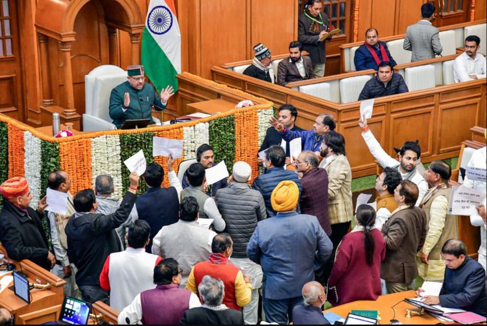 ਐੱਫ ਆਈ ਆਰ ਮਾਮਲਾ: ਦਿੱਲੀ ਵਿਧਾਨ ਸਭਾ ਵੱਲੋਂ ਪੰਜਾਬ ਪੁਲੀਸ ਦੇ 3 ਅਧਿਕਾਰੀਆਂ ਨੂੰ ਨੋਟਿਸ ਜਾਰੀ