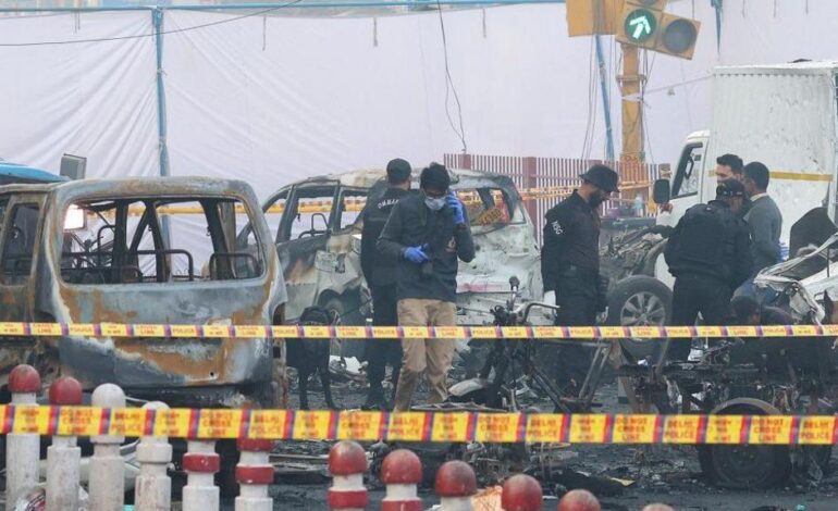 ਦਿੱਲੀ ’ਚ ਧਾਰਮਿਕ ਸਥਾਨਾਂ ’ਤੇ ਅਤਿਵਾਦੀ ਹਮਲੇ ਦਾ ਅਲਰਟ: ਲਾਲ ਕਿਲ੍ਹੇ ਤੇ ਚਾਂਦਨੀ ਚੌਕ ਨੇੜੇ ਸੁਰੱਖਿਆ ਸਖ਼ਤ