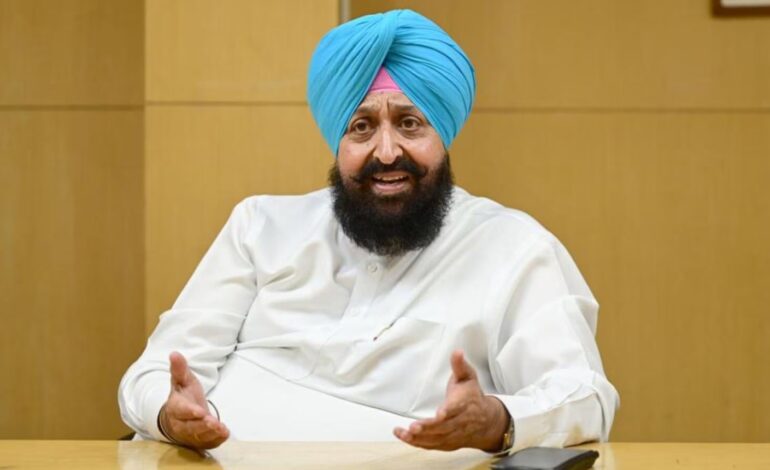 SC Commission Summons: ਬੈਂਡ-ਵਾਜੇ ਵਾਲੀ ਟਿੱਪਣੀ ਪਈ ਮਹਿੰਗੀ: ਐੱਸ.ਸੀ. ਕਮਿਸ਼ਨ ਵੱਲੋਂ Partap Bajwa ਤਲਬ