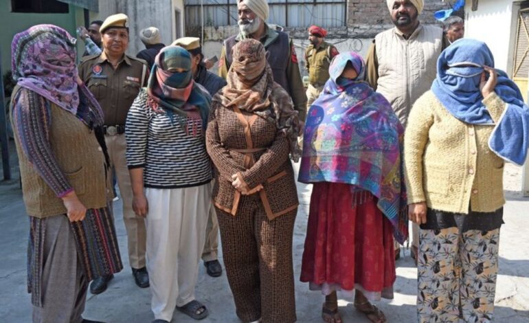 Punjab News: ਮਾਂ ਨੇ 2.10 ਲੱਖ ‘ਚ ਵੇਚੀ ਨਵਜੰਮੀ ਧੀ; ਡਾਕਟਰ ਸਮੇਤ ਪੰਜ ਗ੍ਰਿਫ਼ਤਾਰ