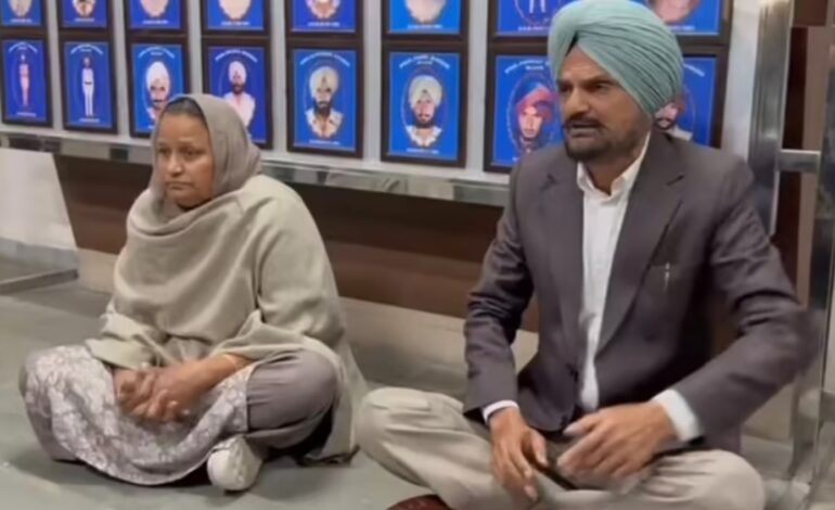 Sidhu Moosewala ਦੇ ਮਾਪਿਆਂ ਵੱਲੋਂ ਦਿੱਤੀ ਧੋਖਾਧੜੀ ਦੀ ਸ਼ਿਕਾਇਤ ’ਤੇ FIR ਦਰਜ