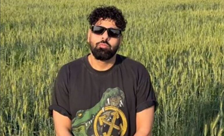 ਦੇਖੋ ਵੀਡੀਓ: ਹਰਿਆਣਾ: ਪੁਲੀਸ ਵੱਲੋਂ Rapper Badshah ਖ਼ਿਲਾਫ਼ ਲੁੱਕਆਊਟ ਨੋਟਿਸ ਜਾਰੀ ਕਰਨ ਦੀ ਪ੍ਰਕਿਰਿਆ ਸ਼ੁਰੂ; ਬਾਦਸ਼ਾਹ ਨੇ ਮੁਆਫੀ ਮੰਗੀ