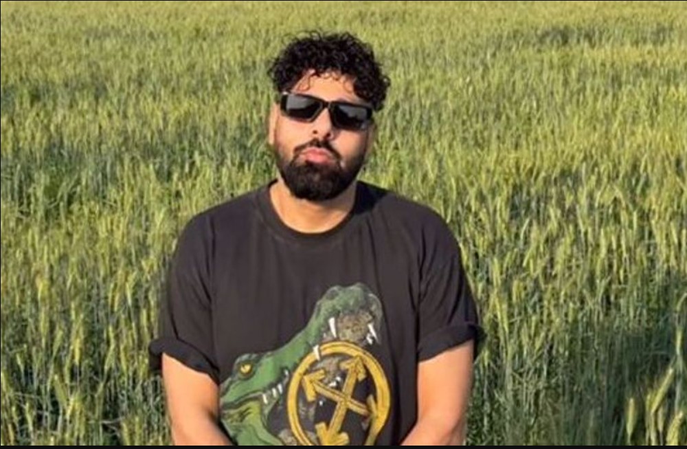 ਦੇਖੋ ਵੀਡੀਓ: ਹਰਿਆਣਾ: ਪੁਲੀਸ ਵੱਲੋਂ Rapper Badshah ਖ਼ਿਲਾਫ਼ ਲੁੱਕਆਊਟ ਨੋਟਿਸ ਜਾਰੀ ਕਰਨ ਦੀ ਪ੍ਰਕਿਰਿਆ ਸ਼ੁਰੂ; ਬਾਦਸ਼ਾਹ ਨੇ ਮੁਆਫੀ ਮੰਗੀ