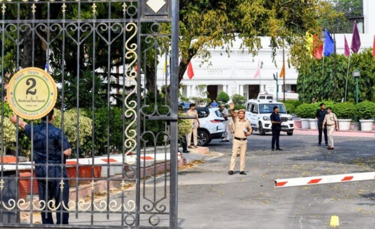 Delhi Assembly ਸੁਰੱਖਿਆ ਮਾਮਲਾ: ਨਿੱਜੀ ਮਾਮਲੇ ’ਚ ਪੁਲੀਸ ਦਾ ਧਿਆਨ ਖਿੱਚਣ ਲਈ ਨੌਜਵਾਨ ਨੇ ਰਚਿਆ ਹੰਗਾਮਾ