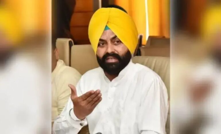 Gagandeep Randhawa Suicide Case: ਪੀੜਤ ਪਰਿਵਾਰ ਵੱਲੋਂ ਭੁੱਲਰ ਦੇ ਪਰਿਵਾਰ ‘ਤੇ ਸਮਝੌਤੇ ਲਈ ਦਬਾਅ ਪਾਉਣ ਦਾ ਦੋਸ਼