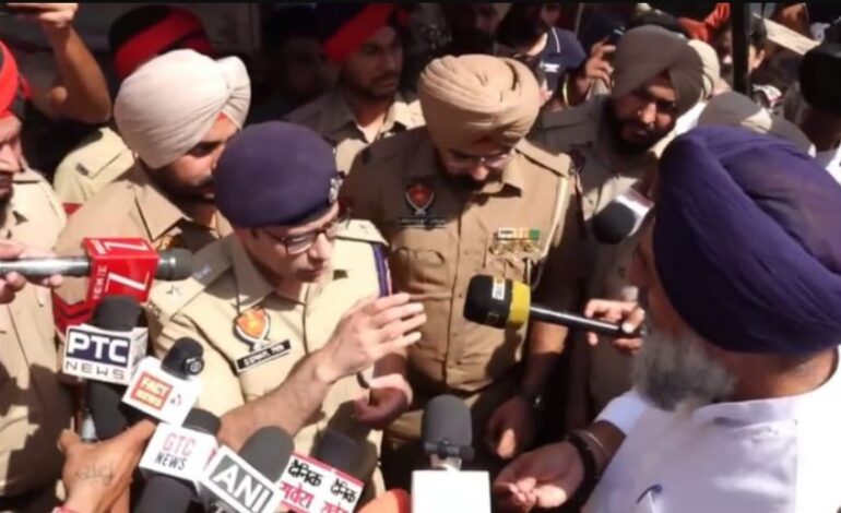 Punjab MC Elections: ਮਜੀਠਾ ‘ਚ ਹੰਗਾਮਾ; AAP ਤੇ ਅਕਾਲੀ ਵਰਕਰਾਂ ਦੇ ਝਗੜੇ ‘ਚ ਦੋ ਜਖ਼ਮੀ, SSP ਨਾਲ ਬਹਿਸੇ ਮਜੀਠੀਆ