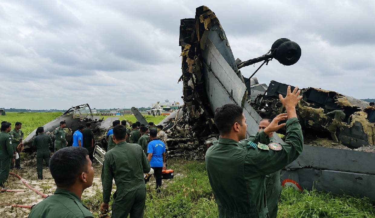 Jorhat Plane Crash: ਏਅਰਬੇਸ ‘ਤੇ ਲੈਂਡਿੰਗ ਦੌਰਾਨ AN-32 ਜਹਾਜ਼ ਹਾਦਸਾਗ੍ਰਸਤ, ਦੋ ਅਗਨੀਵੀਰਾਂ ਸਮੇਤ 5 ਜਵਾਨ ਸ਼ਹੀਦ; ਸਹਿ-ਪਾਇਲਟ ਸੁਰੱਖਿਅਤ