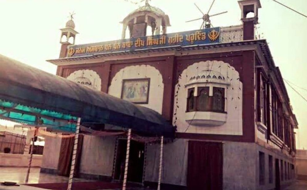 ਸ੍ਰੀ ਦਰਬਾਰ ਸਾਹਿਬ ਕੰਪਲੈਕਸ ਅੰਦਰ ਸਥਿਤ ਗੁਰਦੁਆਰਾ ਸ਼ਹੀਦ ਬਾਬਾ ਗੁਰਬਖਸ਼ ਸਿੰਘ ਵਿਖੇ ਬੇਅਦਬੀ ਦੀ ਕੋਸ਼ਿਸ਼