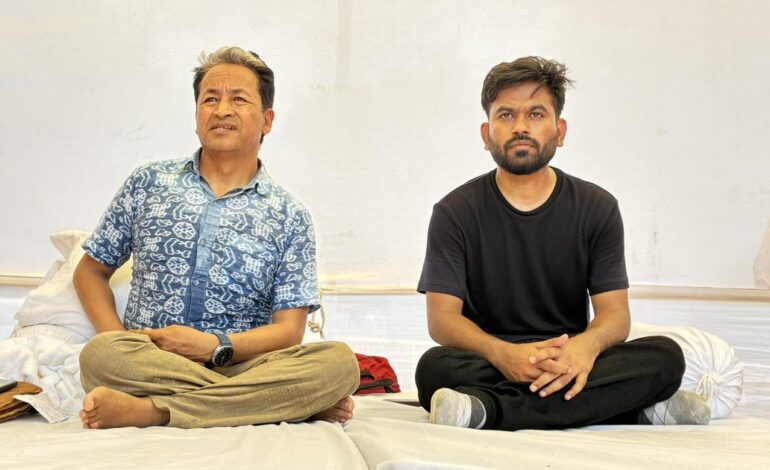 Sonam Wangchuk hunger strike: ਭੁੱਖ ਹੜਤਾਲ ’ਤੇ ਬੈਠੇ ਵਾਂਗਚੁਕ ਦਾ ਵਜ਼ਨ ਛੇ ਕਿਲੋ ਘਟਿਆ