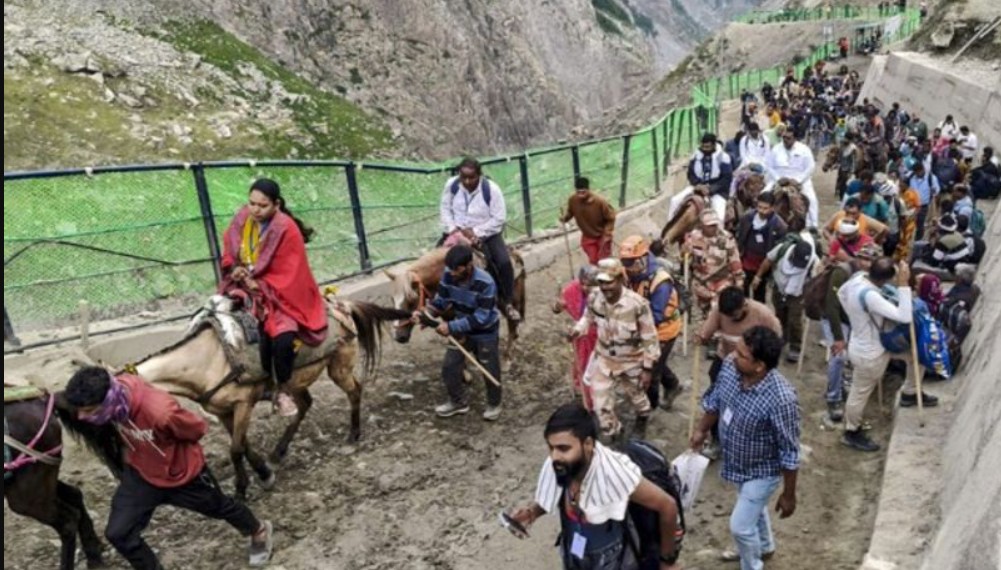 Amarnath Yatra: ਰਸਤਿਆਂ ਦੀ ਮੁਰੰਮਤ ਕਾਰਨ ਅਗਲੇ ਹੁਕਮਾਂ ਤਕ ਯਾਤਰਾ ਰੋਕੀ
