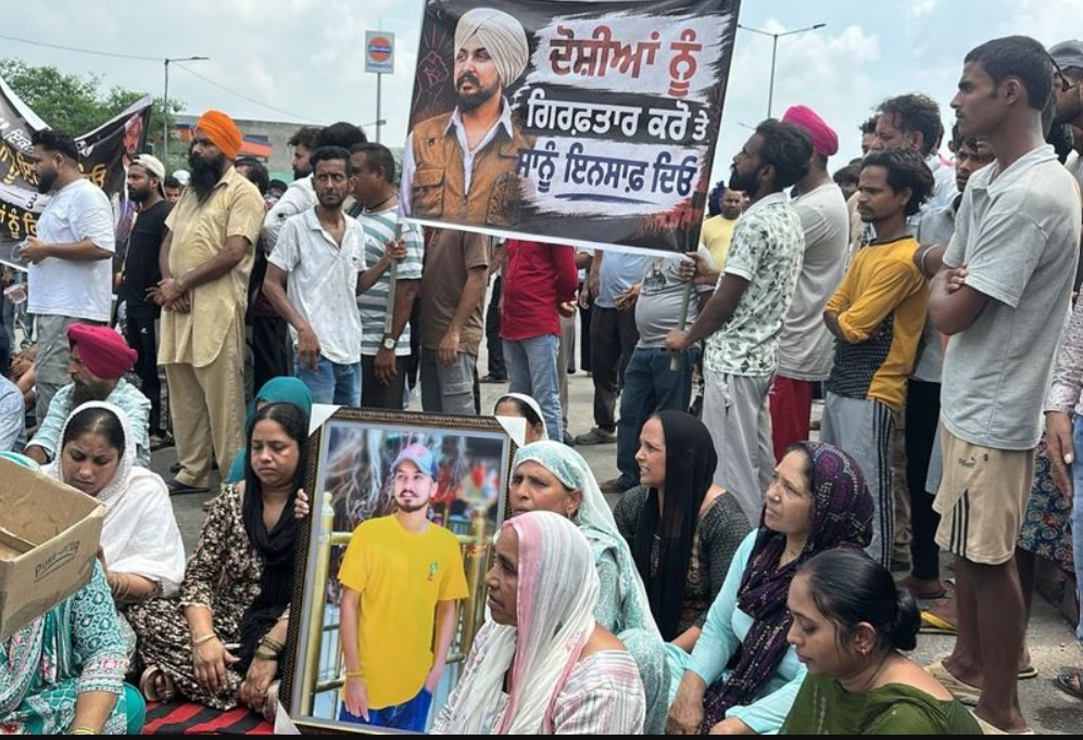 Ludhiana Murder Protest: ਨੌਜਵਾਨ ਦੇ ਕਤਲ ਦੇ ਰੋਸ ਵਜੋਂ ਲੁਧਿਆਣਾ-ਦਿੱਲੀ ਨੈਸ਼ਨਲ ਹਾਈਵੇਅ ਜਾਮ