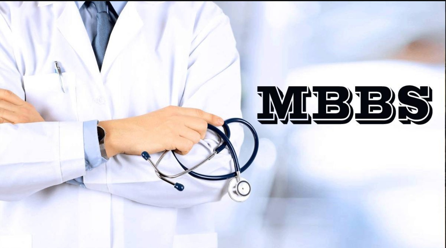 ਪੰਜਾਬ ਭਰ ਵਿੱਚ MBBS ਦੀਆਂ ਫੀਸਾਂ ‘ਚ ਭਾਰੀ ਵਾਧਾ; ਨਿੱਜੀ ਕਾਲਜਾਂ ਦੀਆਂ ਸੀਟਾਂ 17.4% ਤੱਕ ਮਹਿੰਗੀਆਂ, ਸਰਕਾਰੀ ਕਾਲਜਾਂ ਵਿੱਚ 8.5% ਤੱਕ ਦਾ ਵਾਧਾ